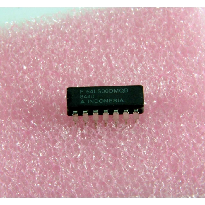 FAIRCHILD - 54LS00DMQB - IC, TTL. Quadruple 2 input positive-nand gate.