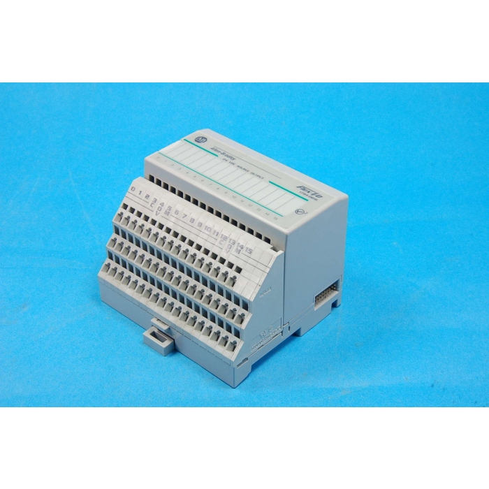 ALLEN BRADLEY - AB - 1794-OB16 - 16 Output module, 24VDC.