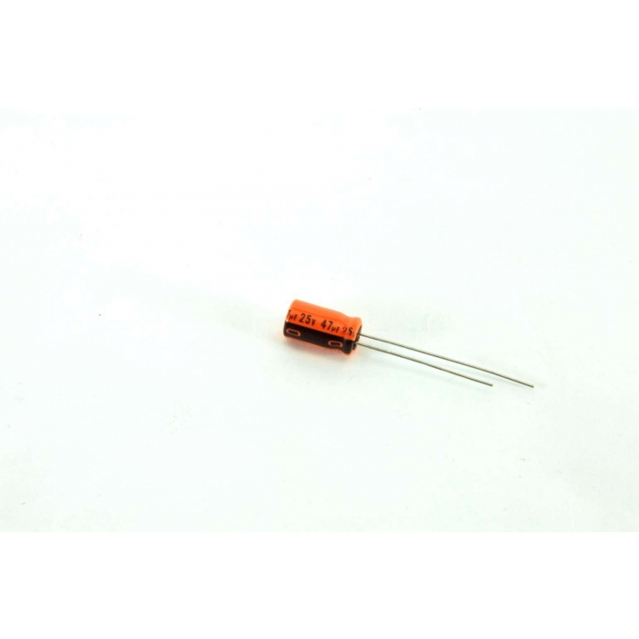 NICHICON - UKL1E470MEAANA - Capacitor, Electrolytic. 47uF 25V. Package of 10.