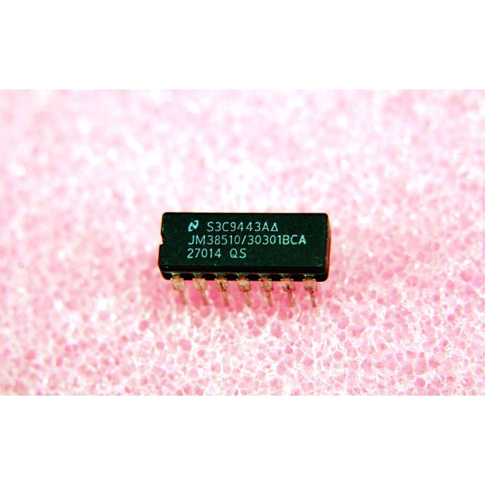 National Semiconductor Corp - M38510/30301BCA - IC, TTL. Quadruple 2-input positive-nor gates.